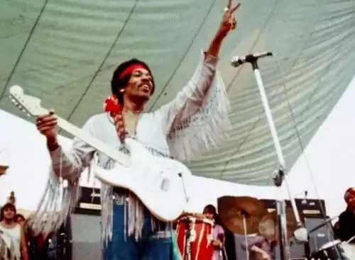 JimiHendrix_134251249706997227_big-cine_deskt.webp
