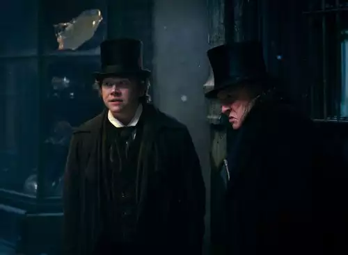 EbenezerAChristmasCarol_134360168691130799_big-cine_deskt.webp